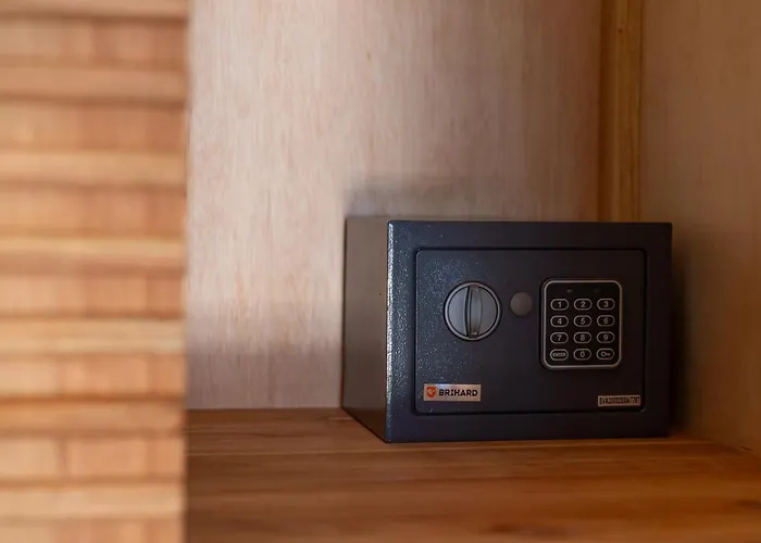 The Olive Tree - Seaview Apartment